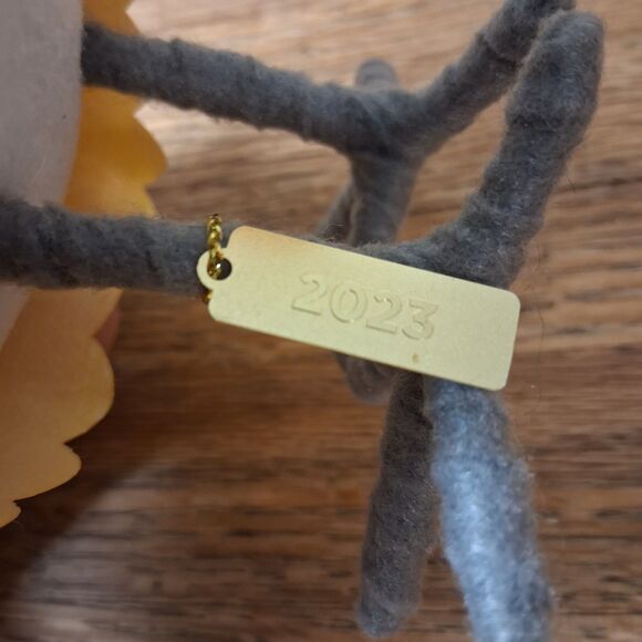 Target Hyde and Eek! "Apple" Featherly Friends 2023 Yellow Hat Fabric Bird - NEW - Picture 5 of 7